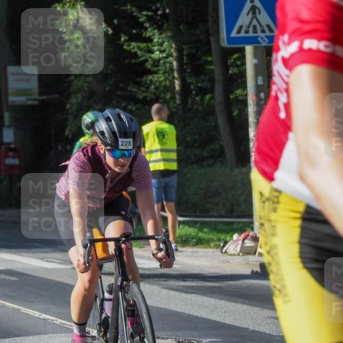 08.09.2024 - Stadtparktriathlon Zöllner http://msf.ph/oto/6988282 08.09.2024 10:08:41 Radfahren 192, 205, 225, 228, 229, 238, 255 meine-sportfotos.de