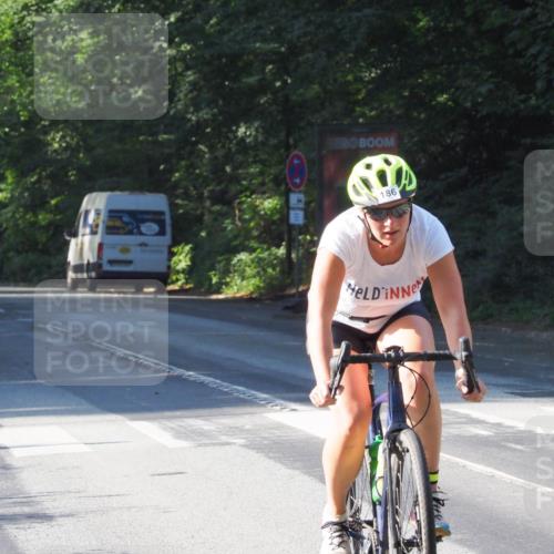 08.09.2024 - Stadtparktriathlon Zöllner http://msf.ph/oto/6988380 08.09.2024 10:09:15 Radfahren 186, 213, 232, 236 meine-sportfotos.de