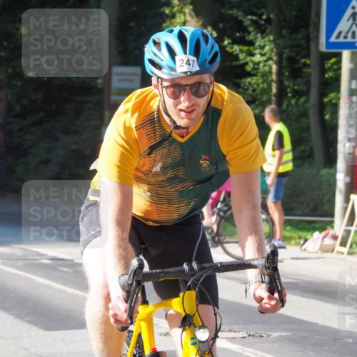 08.09.2024 - Stadtparktriathlon Zöllner http://msf.ph/oto/6988460 08.09.2024 10:10:04 Radfahren 247 meine-sportfotos.de