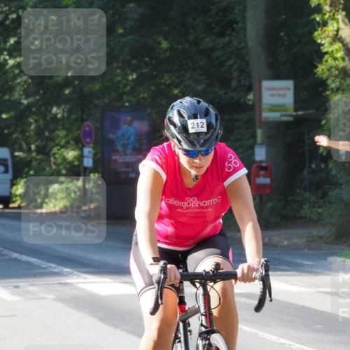 08.09.2024 - Stadtparktriathlon Zöllner http://msf.ph/oto/6988482 08.09.2024 10:10:19 Radfahren 212, 214, 219 meine-sportfotos.de