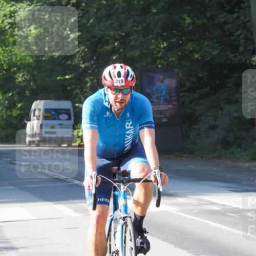 08.09.2024 - Stadtparktriathlon Zöllner http://msf.ph/oto/6988484 08.09.2024 10:10:21 Radfahren 212, 219 meine-sportfotos.de