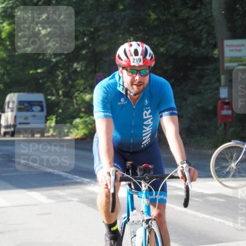 08.09.2024 - Stadtparktriathlon Zöllner http://msf.ph/oto/6988491 08.09.2024 10:10:22 Radfahren 212, 219 meine-sportfotos.de