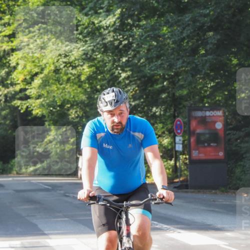 08.09.2024 - Stadtparktriathlon Zöllner http://msf.ph/oto/6988519 08.09.2024 10:10:53 Radfahren 196, 200 meine-sportfotos.de