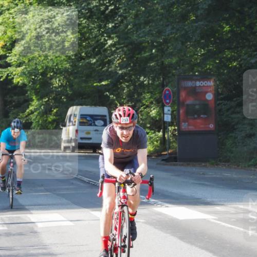 08.09.2024 - Stadtparktriathlon Zöllner http://msf.ph/oto/6988573 08.09.2024 10:11:37 Radfahren 242, 253 meine-sportfotos.de