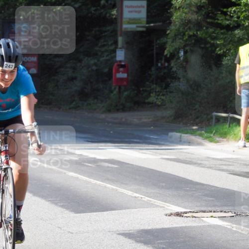 08.09.2024 - Stadtparktriathlon Zöllner http://msf.ph/oto/6988597 08.09.2024 10:11:40 Radfahren 242, 253 meine-sportfotos.de
