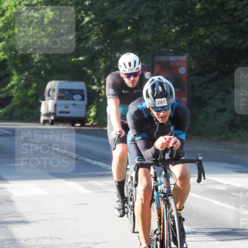 08.09.2024 - Stadtparktriathlon Zöllner http://msf.ph/oto/6988632 08.09.2024 10:12:01 Radfahren 184, 241, 254, 257, 258 meine-sportfotos.de