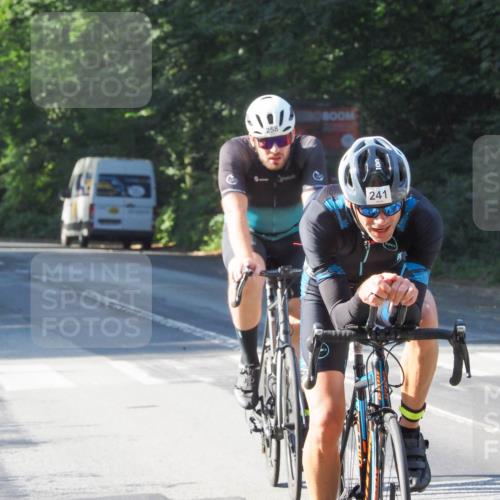 08.09.2024 - Stadtparktriathlon Zöllner http://msf.ph/oto/6988635 08.09.2024 10:12:01 Radfahren 184, 241, 254, 257, 258 meine-sportfotos.de