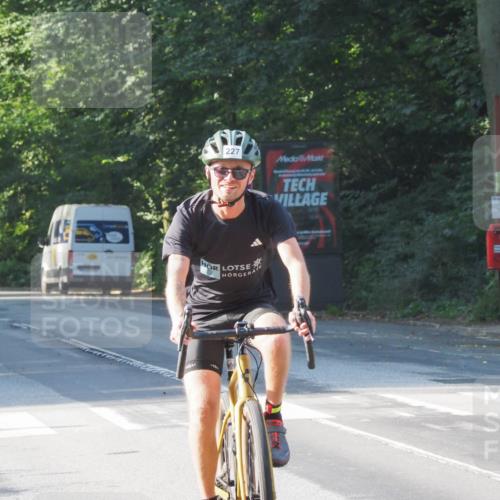 08.09.2024 - Stadtparktriathlon Zöllner http://msf.ph/oto/6988707 08.09.2024 10:12:24 Radfahren 191, 227 meine-sportfotos.de