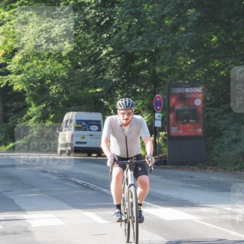 08.09.2024 - Stadtparktriathlon Zöllner http://msf.ph/oto/6988739 08.09.2024 10:12:45 Radfahren 209, 246 meine-sportfotos.de