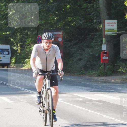 08.09.2024 - Stadtparktriathlon Zöllner http://msf.ph/oto/6988751 08.09.2024 10:12:46 Radfahren 209, 246 meine-sportfotos.de