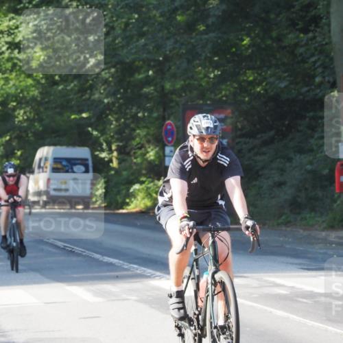 08.09.2024 - Stadtparktriathlon Zöllner http://msf.ph/oto/6988763 08.09.2024 10:12:54 Radfahren 209, 245 meine-sportfotos.de