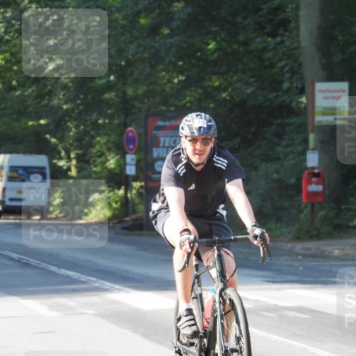 08.09.2024 - Stadtparktriathlon Zöllner http://msf.ph/oto/6988768 08.09.2024 10:12:54 Radfahren 209, 245 meine-sportfotos.de