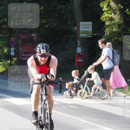 08.09.2024 - Stadtparktriathlon Zöllner http://msf.ph/oto/6988778 08.09.2024 10:12:56 Radfahren 209, 245 meine-sportfotos.de