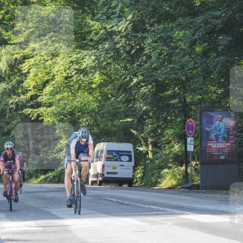 08.09.2024 - Stadtparktriathlon Zöllner http://msf.ph/oto/6988794 08.09.2024 10:13:37 Radfahren 207, 226, 249 meine-sportfotos.de
