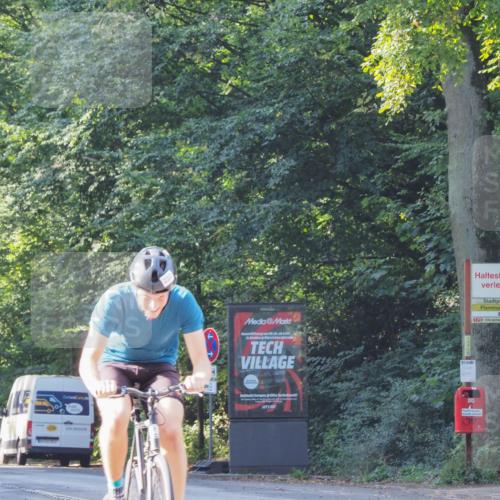 08.09.2024 - Stadtparktriathlon Zöllner http://msf.ph/oto/6988859 08.09.2024 10:13:47 Radfahren 221, 222, 226 meine-sportfotos.de