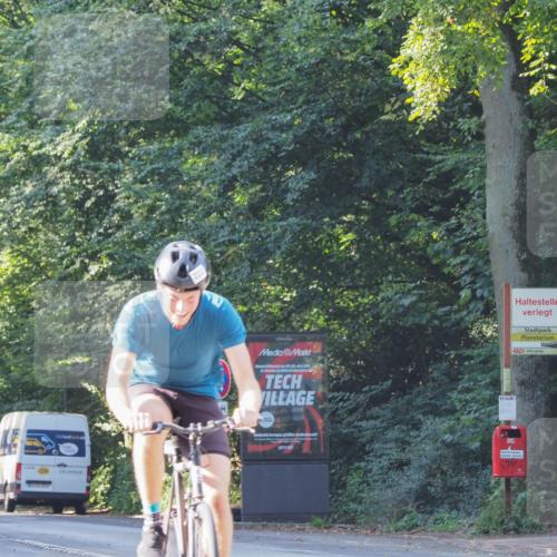 08.09.2024 - Stadtparktriathlon Zöllner http://msf.ph/oto/6988864 08.09.2024 10:13:48 Radfahren 221, 222, 226, 252 meine-sportfotos.de