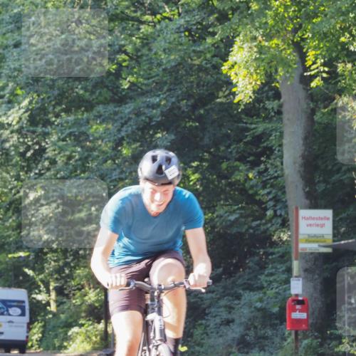 08.09.2024 - Stadtparktriathlon Zöllner http://msf.ph/oto/6988869 08.09.2024 10:13:48 Radfahren 221, 222, 226, 252 meine-sportfotos.de