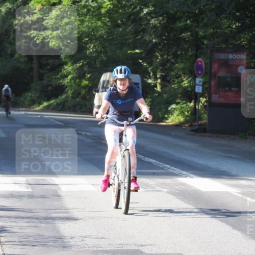 08.09.2024 - Stadtparktriathlon Zöllner http://msf.ph/oto/6988899 08.09.2024 10:13:56 Radfahren 216, 221, 252 meine-sportfotos.de