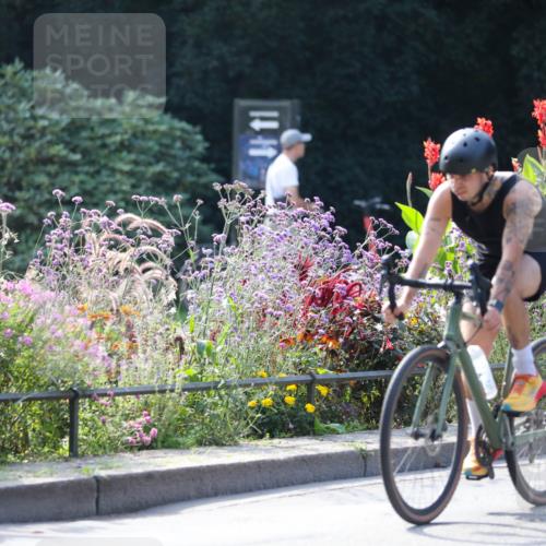 08.09.2024 - Stadtparktriathlon Zöllner http://msf.ph/oto/6988954 08.09.2024 11:11:32 Radfahren 444, 456, 504 meine-sportfotos.de