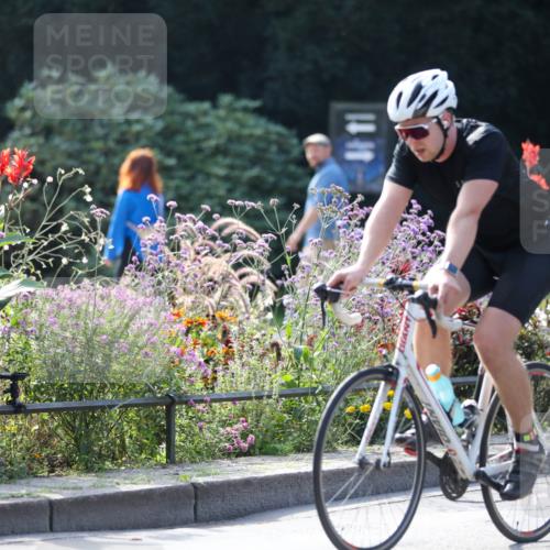 08.09.2024 - Stadtparktriathlon Zöllner http://msf.ph/oto/6988962 08.09.2024 11:11:47 Radfahren 375 meine-sportfotos.de