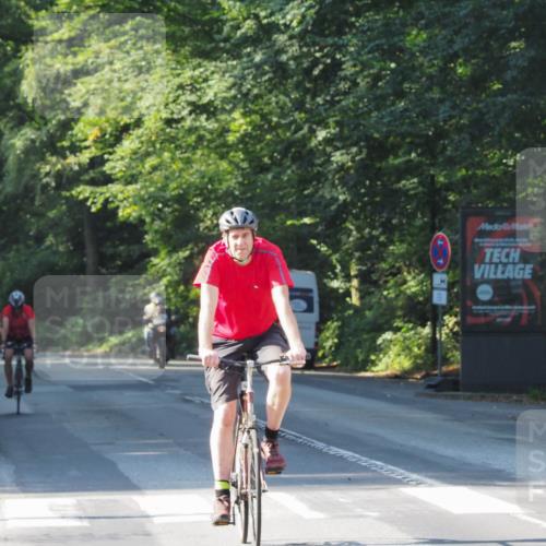 08.09.2024 - Stadtparktriathlon Zöllner http://msf.ph/oto/6988969 08.09.2024 10:14:17 Radfahren 202, 231 meine-sportfotos.de