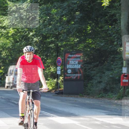 08.09.2024 - Stadtparktriathlon Zöllner http://msf.ph/oto/6988988 08.09.2024 10:14:18 Radfahren 202, 231 meine-sportfotos.de