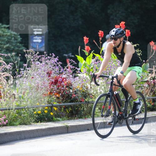 08.09.2024 - Stadtparktriathlon Zöllner http://msf.ph/oto/6988996 08.09.2024 11:12:17 Radfahren 442, 454, 463, 471, 512 meine-sportfotos.de