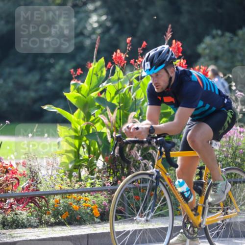 08.09.2024 - Stadtparktriathlon Zöllner http://msf.ph/oto/6989035 08.09.2024 11:12:39 Radfahren 369, 511, 544 meine-sportfotos.de