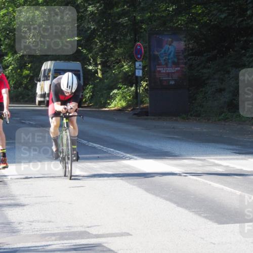 08.09.2024 - Stadtparktriathlon Zöllner http://msf.ph/oto/6989038 08.09.2024 10:14:28 Radfahren 201, 205, 230, 231 meine-sportfotos.de