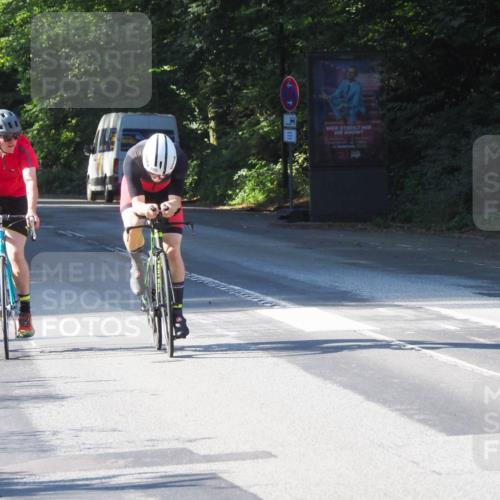 08.09.2024 - Stadtparktriathlon Zöllner http://msf.ph/oto/6989040 08.09.2024 10:14:28 Radfahren 201, 205, 230, 231 meine-sportfotos.de