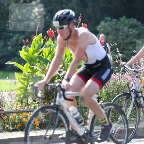 08.09.2024 - Stadtparktriathlon Zöllner http://msf.ph/oto/6989060 08.09.2024 11:12:57 Radfahren 327, 424, 509, 514, 534, 545, 559 meine-sportfotos.de