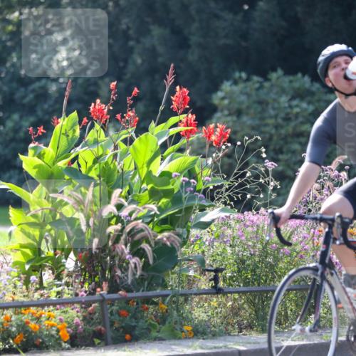 08.09.2024 - Stadtparktriathlon Zöllner http://msf.ph/oto/6989085 08.09.2024 11:13:03 Radfahren 420, 424, 559 meine-sportfotos.de