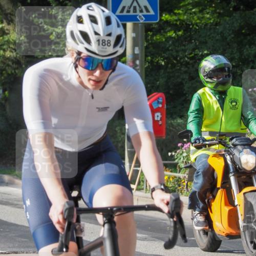 08.09.2024 - Stadtparktriathlon Zöllner http://msf.ph/oto/6989089 08.09.2024 10:14:39 Radfahren 188, 215, 230, 262 meine-sportfotos.de