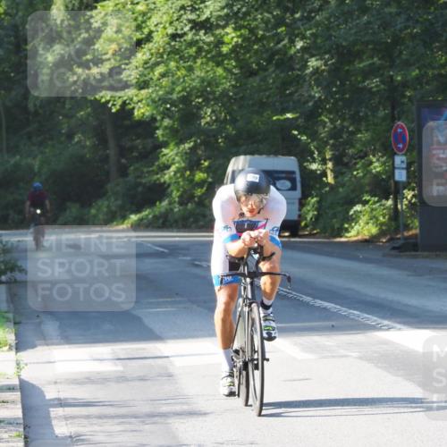 08.09.2024 - Stadtparktriathlon Zöllner http://msf.ph/oto/6989119 08.09.2024 10:15:01 Radfahren 199, 256 meine-sportfotos.de