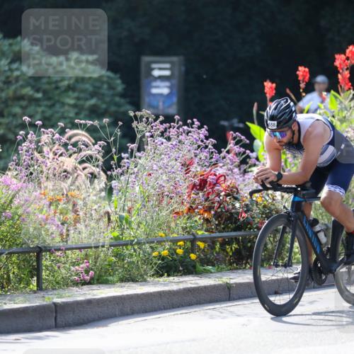 08.09.2024 - Stadtparktriathlon Zöllner http://msf.ph/oto/6989127 08.09.2024 11:13:54 Radfahren 526, 549, 552, 558 meine-sportfotos.de