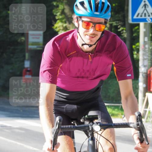 08.09.2024 - Stadtparktriathlon Zöllner http://msf.ph/oto/6989141 08.09.2024 10:15:11 Radfahren 256 meine-sportfotos.de