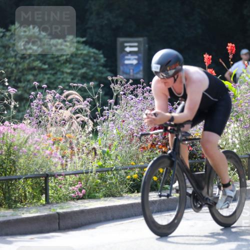 08.09.2024 - Stadtparktriathlon Zöllner http://msf.ph/oto/6989145 08.09.2024 11:14:02 Radfahren 494, 526, 549, 552 meine-sportfotos.de