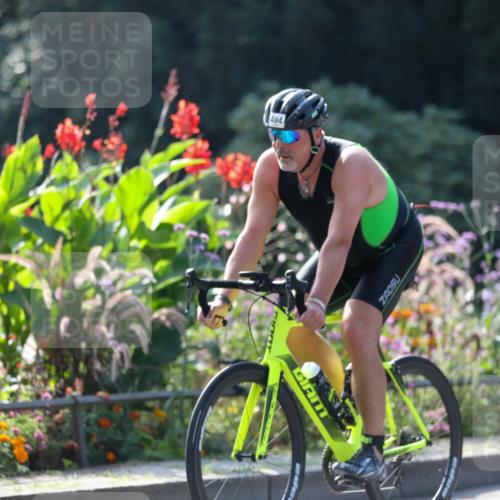 08.09.2024 - Stadtparktriathlon Zöllner http://msf.ph/oto/6989158 08.09.2024 11:14:08 Radfahren 494, 552 meine-sportfotos.de