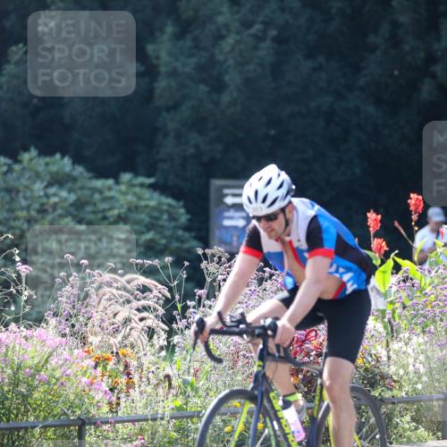 08.09.2024 - Stadtparktriathlon Zöllner http://msf.ph/oto/6989214 08.09.2024 11:16:08 Radfahren 415, 513, 636 meine-sportfotos.de