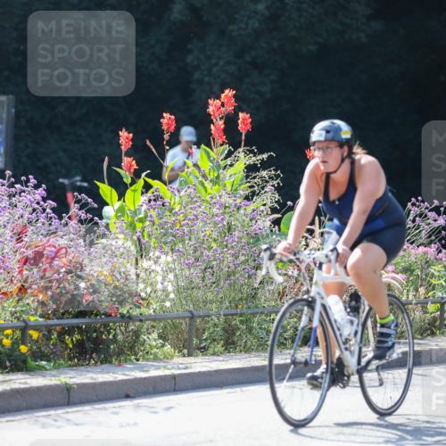 08.09.2024 - Stadtparktriathlon Zöllner http://msf.ph/oto/6989237 08.09.2024 11:16:15 Radfahren 415, 479, 537, 636 meine-sportfotos.de