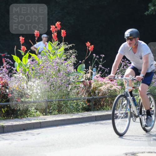 08.09.2024 - Stadtparktriathlon Zöllner http://msf.ph/oto/6989262 08.09.2024 11:16:31 Radfahren 469, 497, 557, 562 meine-sportfotos.de
