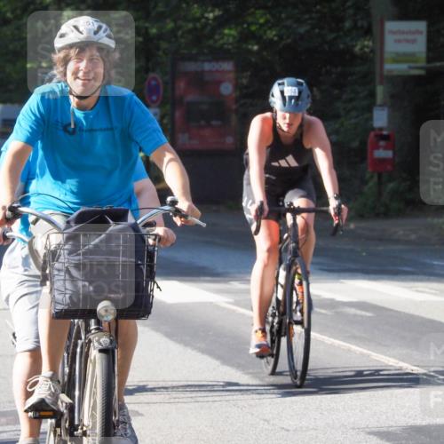 08.09.2024 - Stadtparktriathlon Zöllner http://msf.ph/oto/6989264 08.09.2024 10:15:59 Radfahren 204, 210, 228, 243, 250, 251, 353 meine-sportfotos.de