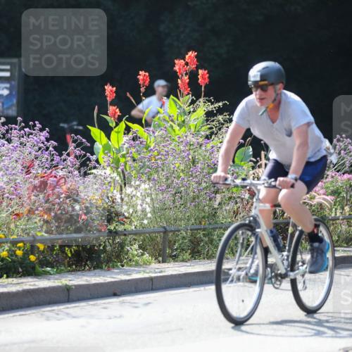 08.09.2024 - Stadtparktriathlon Zöllner http://msf.ph/oto/6989265 08.09.2024 11:16:31 Radfahren 469, 497, 557, 562 meine-sportfotos.de