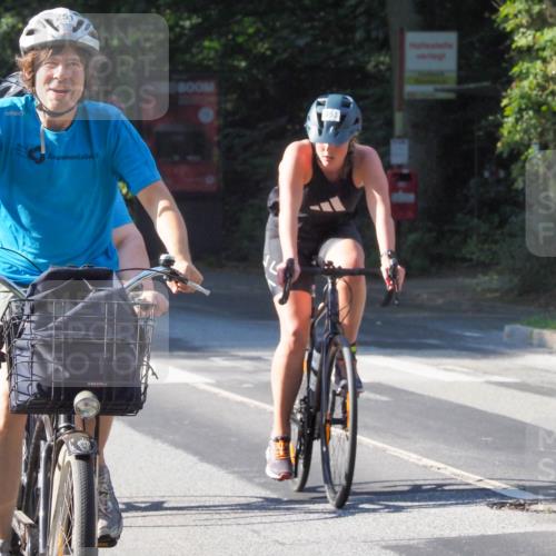 08.09.2024 - Stadtparktriathlon Zöllner http://msf.ph/oto/6989266 08.09.2024 10:15:59 Radfahren 204, 210, 228, 243, 250, 251, 353 meine-sportfotos.de