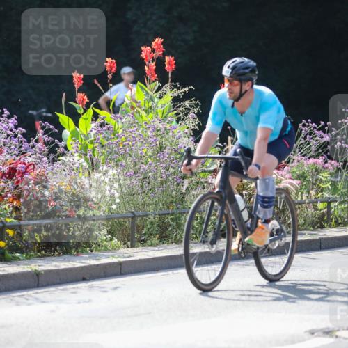 08.09.2024 - Stadtparktriathlon Zöllner http://msf.ph/oto/6989282 08.09.2024 11:16:40 Radfahren 401, 469, 557, 593 meine-sportfotos.de