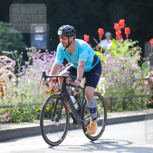 08.09.2024 - Stadtparktriathlon Zöllner http://msf.ph/oto/6989290 08.09.2024 11:16:41 Radfahren 401, 469, 557, 593 meine-sportfotos.de