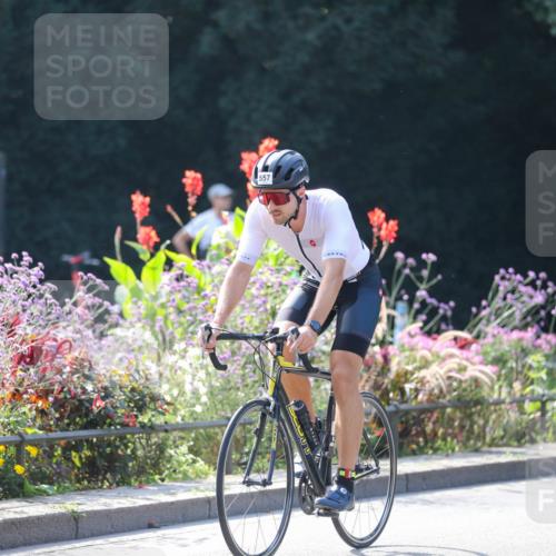 08.09.2024 - Stadtparktriathlon Zöllner http://msf.ph/oto/6989296 08.09.2024 11:16:43 Radfahren 401, 469, 557, 593 meine-sportfotos.de