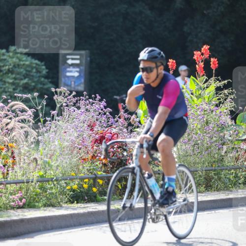 08.09.2024 - Stadtparktriathlon Zöllner http://msf.ph/oto/6989305 08.09.2024 11:16:46 Radfahren 401, 527, 593 meine-sportfotos.de
