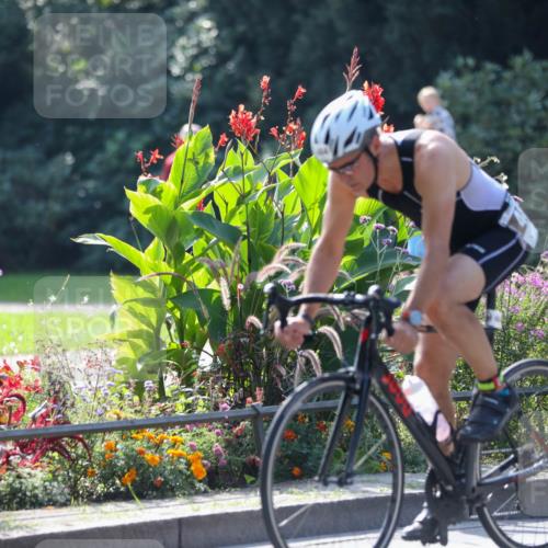 08.09.2024 - Stadtparktriathlon Zöllner http://msf.ph/oto/6989332 08.09.2024 11:17:10 Radfahren 484, 498, 581, 655 meine-sportfotos.de