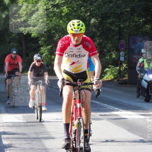 08.09.2024 - Stadtparktriathlon Zöllner http://msf.ph/oto/6989371 08.09.2024 10:16:20 Radfahren 192, 194, 195, 218, 223, 225, 237, 244 meine-sportfotos.de